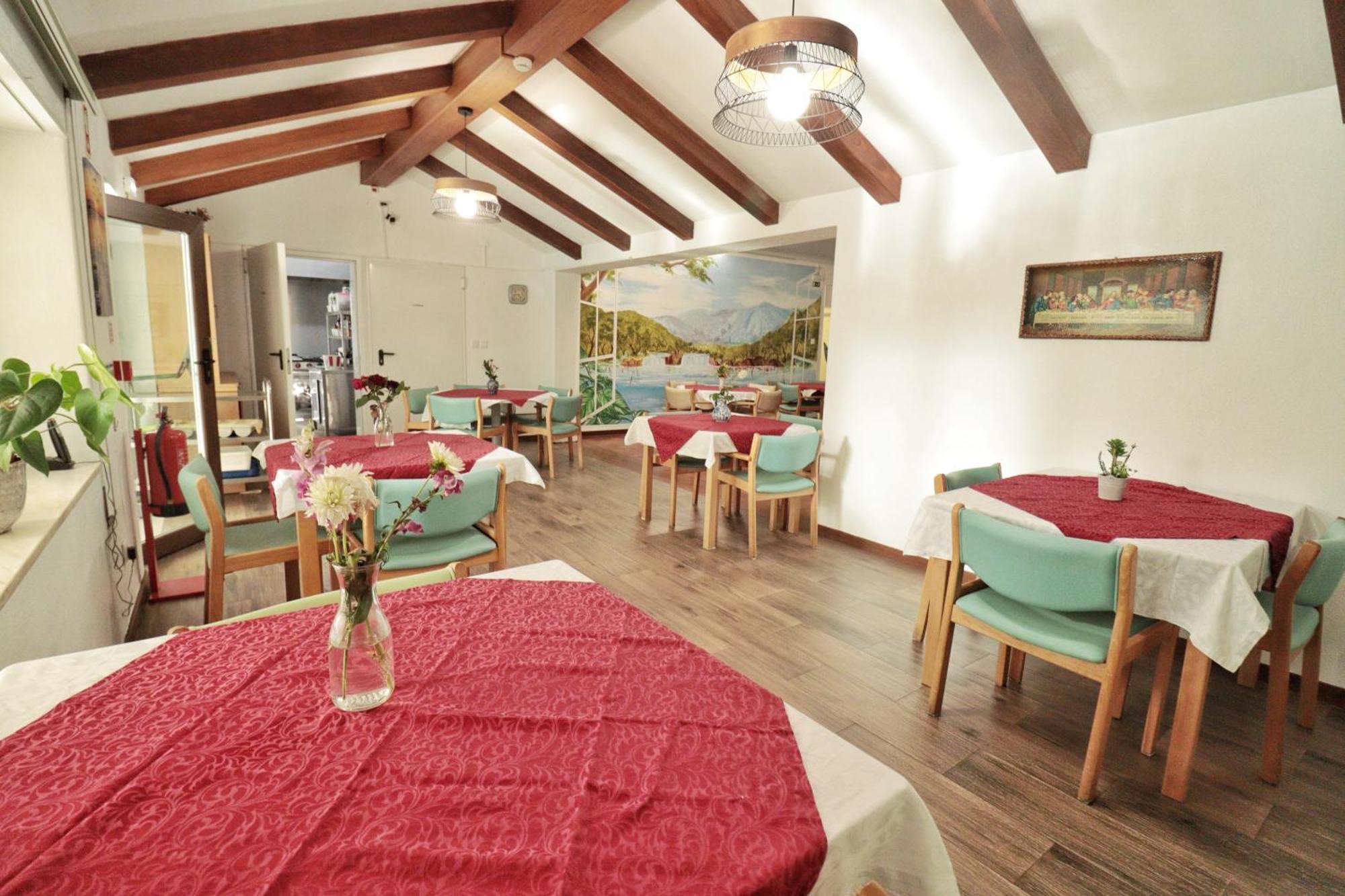 Hostel Jardins De Sao Luis Сетубал Экстерьер фото